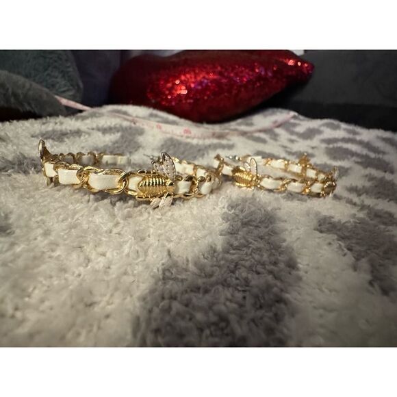 Hoop Earrings lg/xl  leather woven curb chain queen bee - Picture 2 of 7